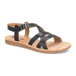 Korks  Jerrick Flat Strappy Sandal, Black  Size Women 11    NEW With Box
